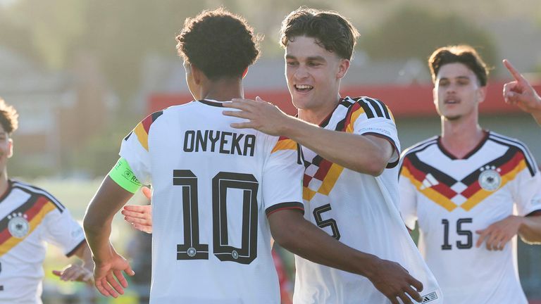 Francis Onyeka brachte die deutsche Mannschaft früh in Führung.