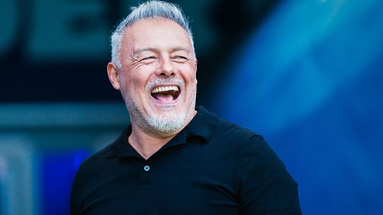 Rodolfo Cardoso bleibt Trainer der HSV-Frauen.