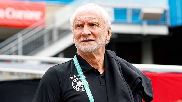 Rudi Völler glaubt fest an die WM-Form von Manuel Neuer.