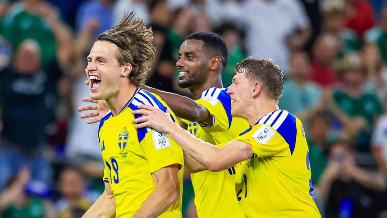 Schweden besiegt Tunesien mit einem 5:1-Kantersieg.