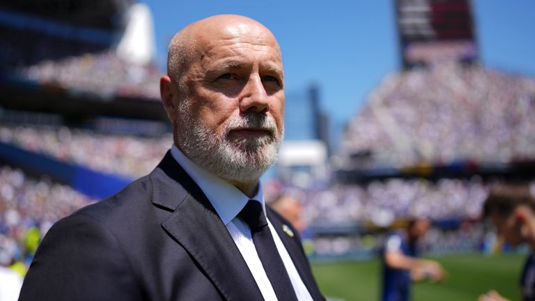 Exklusive Interview mit Bosniens Nationaltrainer Sergej Barbarez vor dem Aufeinandertreffen mit Gastgeber USA.