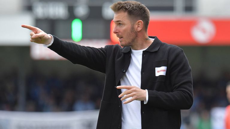 Tobias Strobl unterschreibt als neuer Cheftrainer beim VfL Wolfsburg.