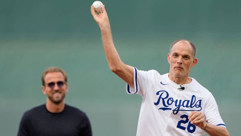 Thomas Tuchel darf den First Pitch für die Kansas City Royals werfen.