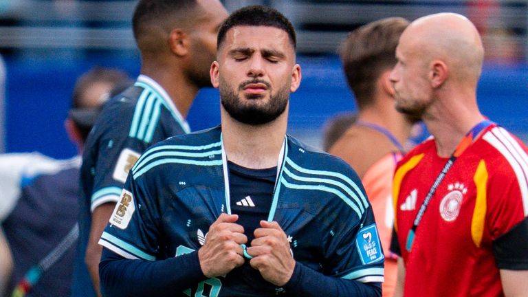 Deniz Undav ärgert sich über die DFB-Niederlage gegen Ecuador. 