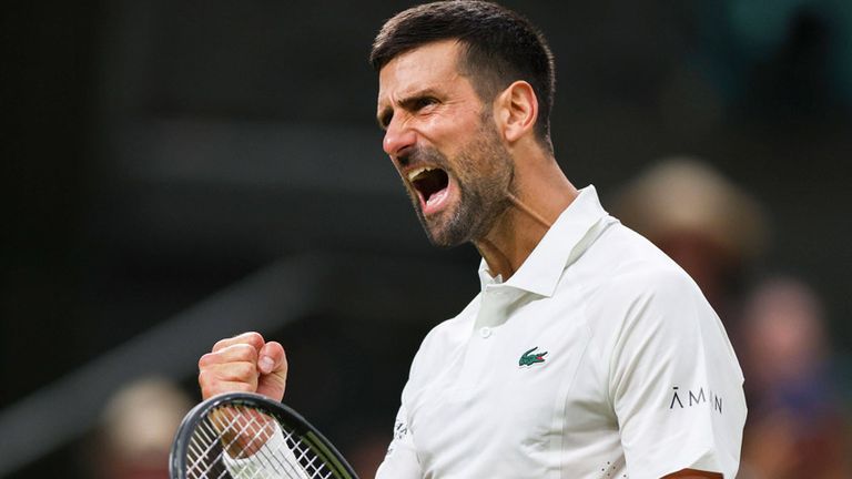 Novak Djokovic steht in Wimbledon nach einem Kraftakt in der nächsten Runde.