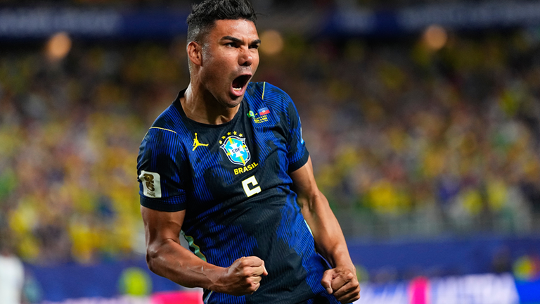 Casemiro bejubelt Brasiliens Sieg gegen Haiti. Heute Nacht trifft die Selecaom im letzten Gruppenspiel auf Schottland. Ab 0:00 Uhr live