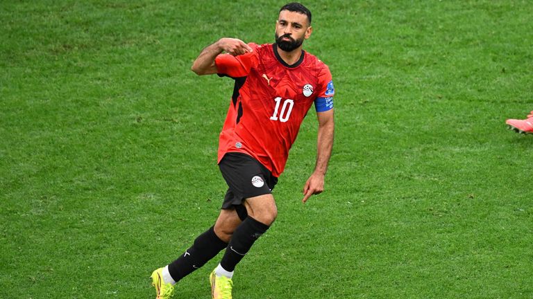 Heute Abend trifft Ägypten auf Iran. Ab 05:00 Uhr live und exklusiv auf MagentaTV. 