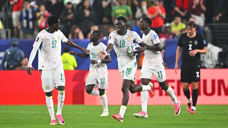Heute Abend trifft Senegal auf den Irak. Ab 21:00 Uhr live und exklusiv auf MagentaTV. 