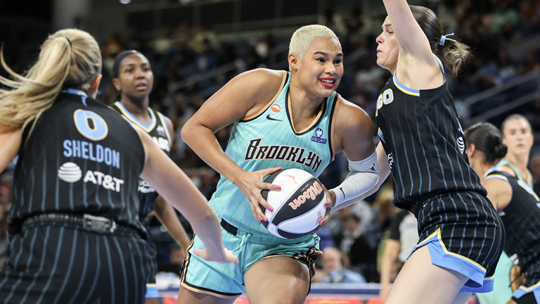 Satou Sabally und New York Liberty treffen heute Nacht auf die Las Vegas Aces. Ab 04:00 Uhr live auf Sky Sport Mix und Sky Sport Top Event. 