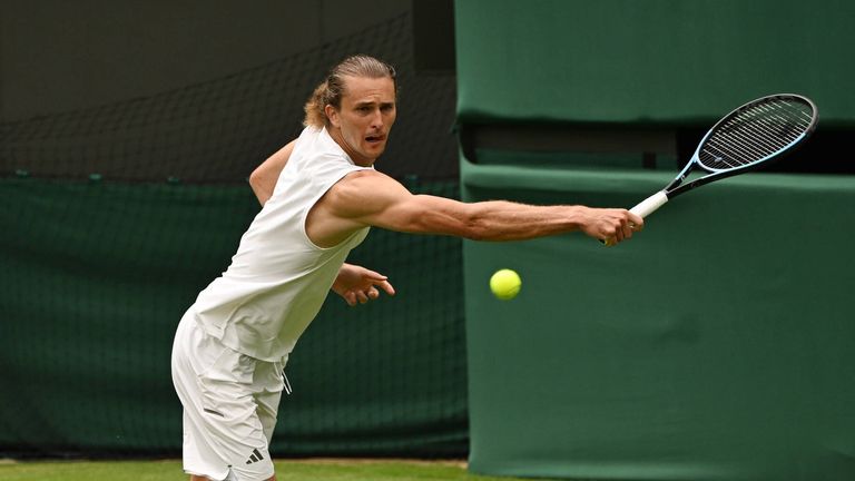 Alexander Zverev startet am Dienstag ins Wimbledon-Turnier.