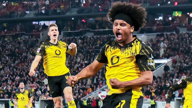Streift sich Karim Adeyemi bald das Trikot des FC Barcelona über?