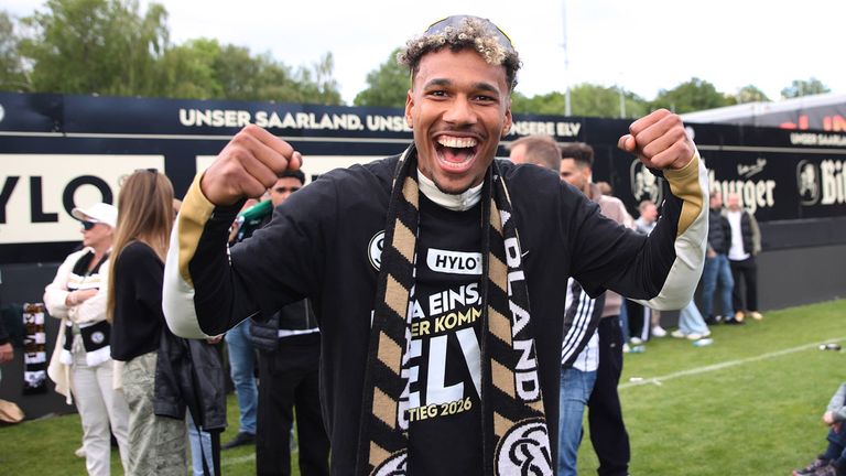 Bambase Conte kehrt nach seiner Leihe zur SV Elversberg zur TSG Hoffenheim zurück und verlängert bei den Kraichgauern.