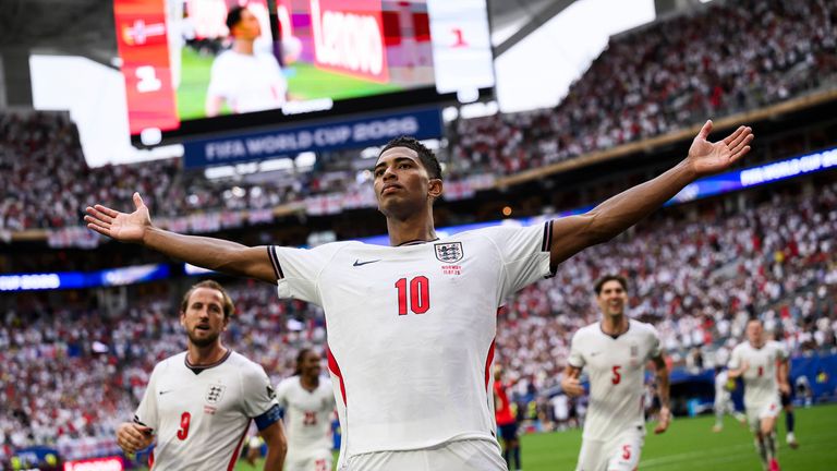 Jude Bellingham schießt England ins WM-Halbfinale.