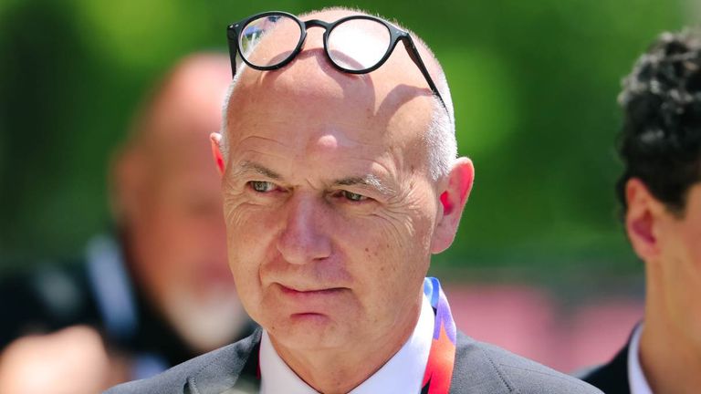 Bernd Neuendorf fordert dringende Aufklärung.