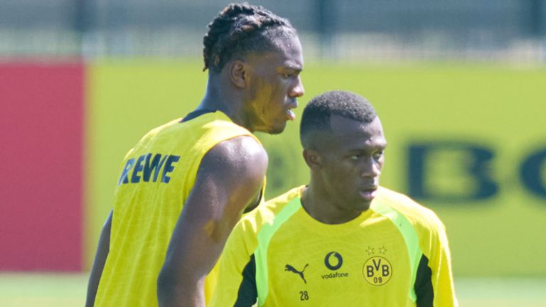 Joane Gadou (l.) Justin Lerma sind im Sommer neu zum BVB gewechselt.