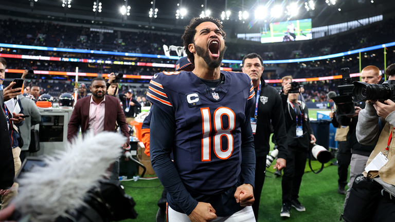 Caleb Williams schafft erstmals den Sprung in die NFL Top 100. Der Quarterback der Chicago Bears überzeugte in der vergangenen Saison mit starken Leistungen.