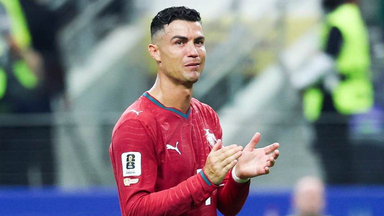 Cristiano Ronaldo zeigt sich nach dem WM-Aus sichtlich emotional.
