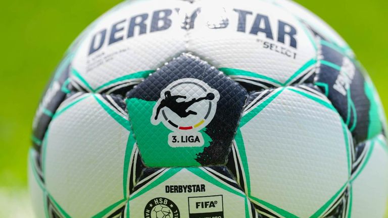 Der Spielball für die Saison 26/27 der dritten Liga.
