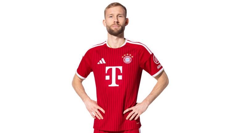 FC BAYERN MÜNCHEN: Heimtrikot || 100 € + 20 € Spielername + 5 € Ligalogo = Gesamtpreis: 125 € (Quelle: fcbayern.com)