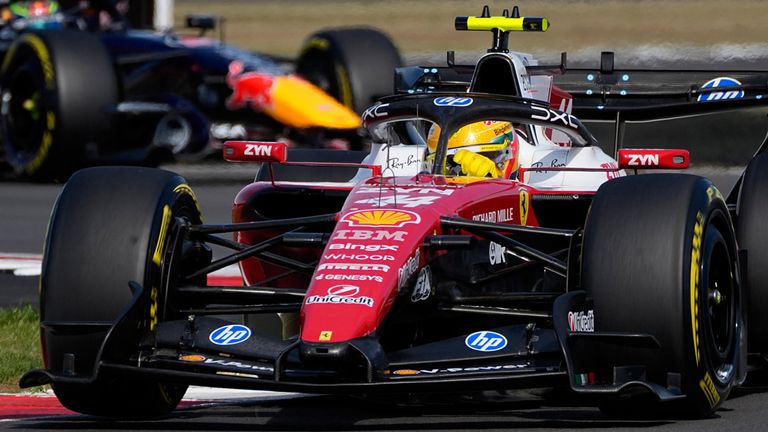Lewis Hamilton holt sich die Sprint-Pole beim GP von Großbritannien in Silverstone. 