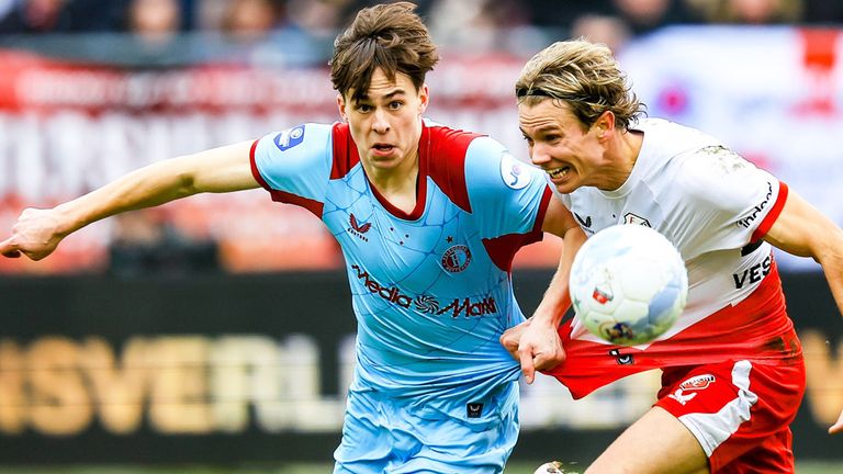 Leo Sauer (l.) wechselt von Feyenoord zum VfB Stuttgart.