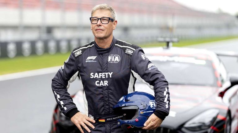 Beim Rennen am Hungaroring darf Bernd Mayländer erstmals das neu vorgestellte Safety Car fahren.