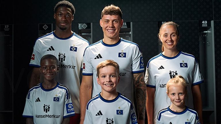 Der Hamburger SV stellt sein neues Heimtrikot vor. Quelle: Hamburger SV