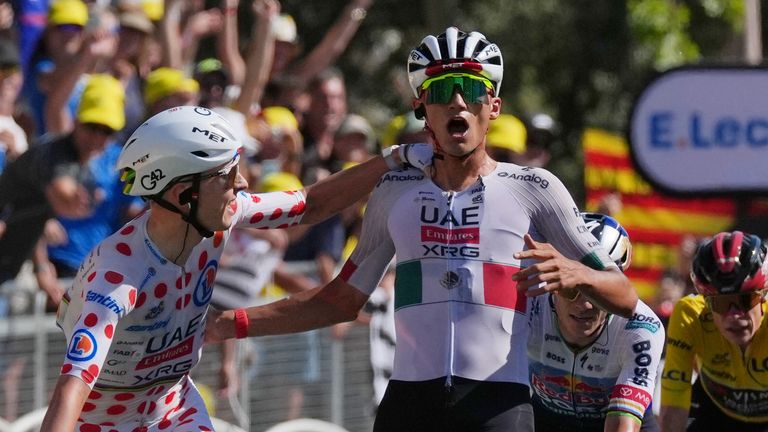 Isaac del Toro (r.) hat die zweite Etappe der Tour de France gewonnen.