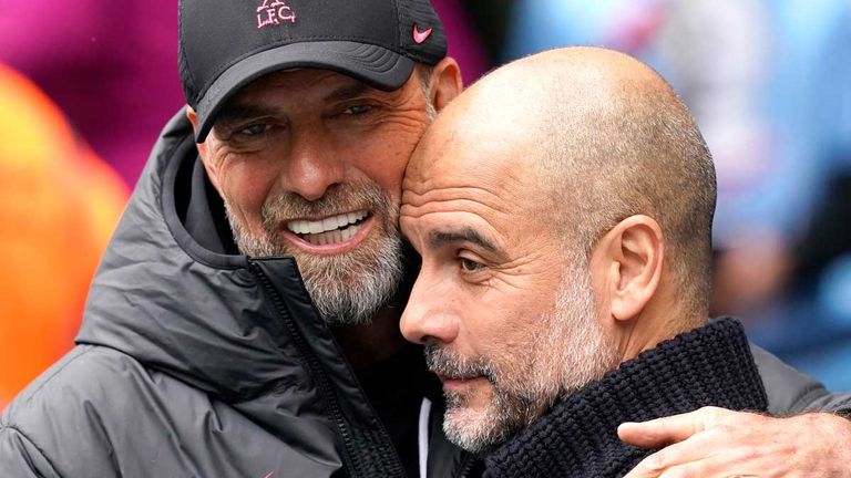 Jürgen Klopp (l.) und Pep Guardiola waren zwei der erfolgreichsten Teammanager der Premier League. Werden beide bald Nationaltrainer?