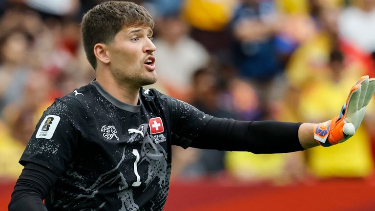 Gregor Kobel zieht mit der Schweiz erstmals seit 1954 in ein WM-Viertelfinale ein. 
