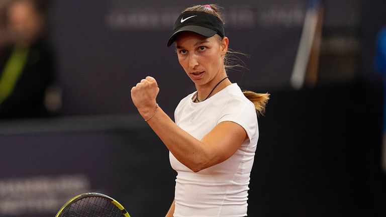 Tamara Korpatsch ballt in Hamburg die Siegerfaust.