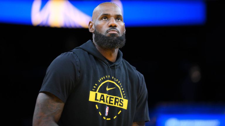 Nach seinem Abschied von den Los Angeles Lakers hat LeBron James einen neuen Klub gefunden.