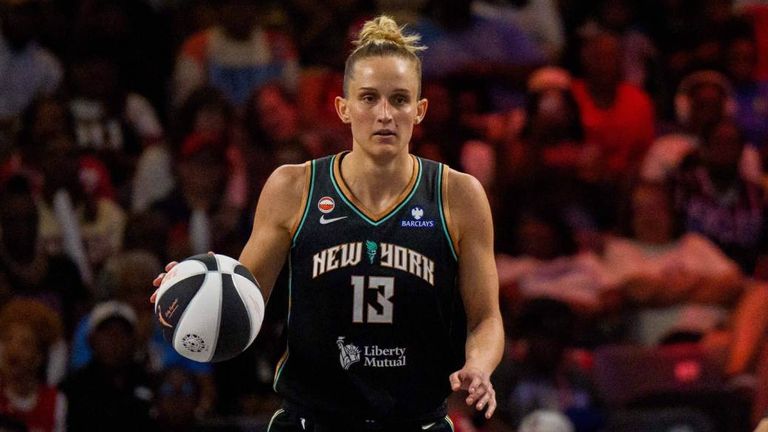 Die deutsche Basketballerin Leonie Fiebich von den New York Liberty.