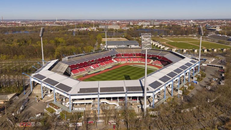 1. FC Nürnberg: Max-Morlock-Stadion, Kapazität: 50.000 Plätze