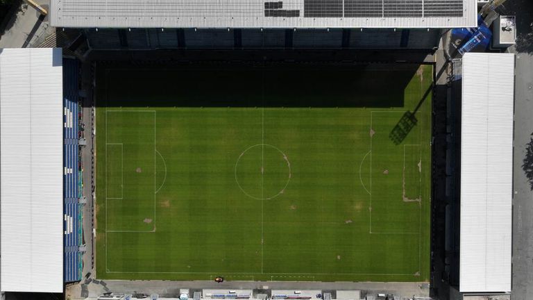 SV Darmstadt 98: Merck-Stadion am Böllenfalltor, Kapazität: 17.810
