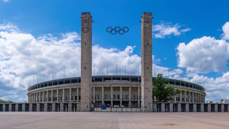 Hertha BSC: Olympiastadion Berlin, Kapazität: 73.856 Plätze