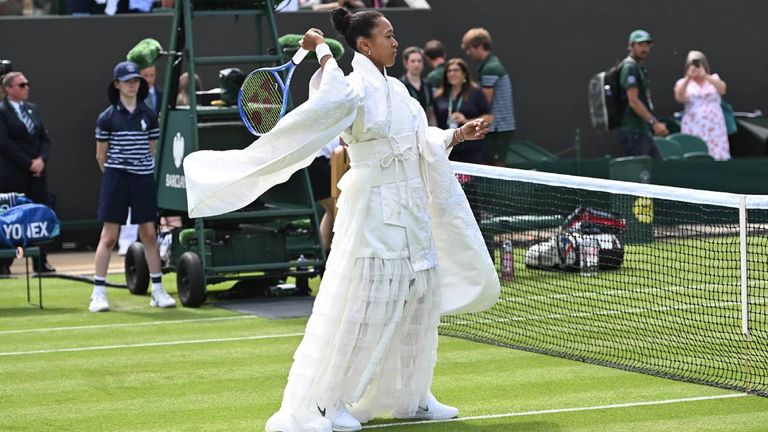 Naomi Osaka setzt modische Akzente in Wimbledon.