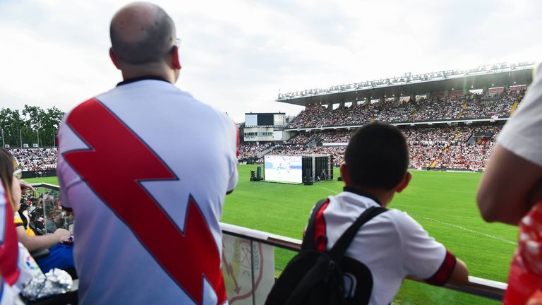 Das Estadio de Vallecas muss dringend saniert werden, ehe wieder Fans in die Spielstätte von Rayo Vallacano dürfen