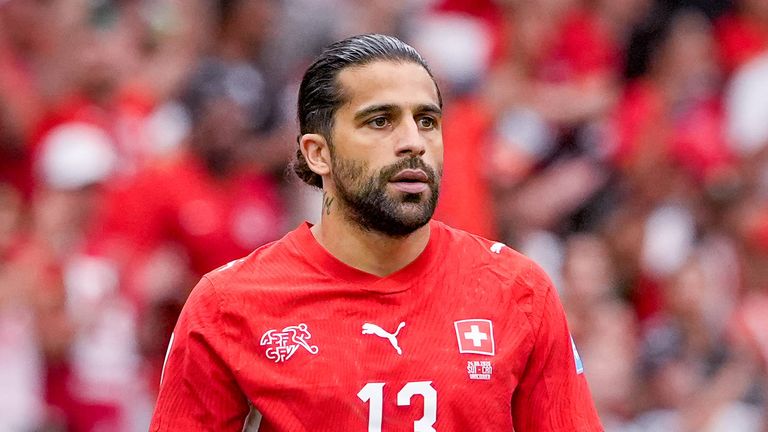 RICARDO RODRIGUEZ (34/ Schweiz) - zuletzt bei Betis Sevilla
