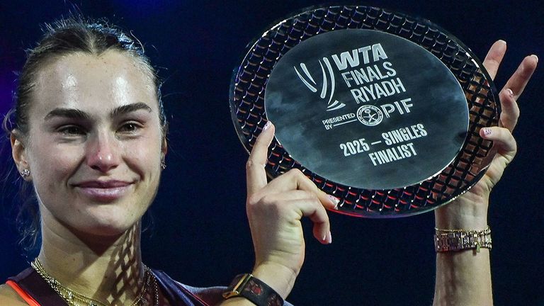Die Weltranglistenerste Aryna Sabalenka unterlag im Finale der WTA Finals 2025 Elena Rybakina.