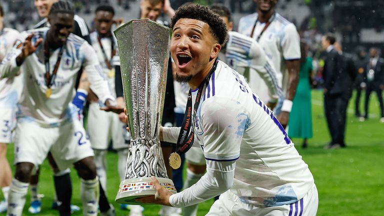 JADON SANCHO - letzter Verein: Manchester United (ausgeliehen an Aston Villa).
