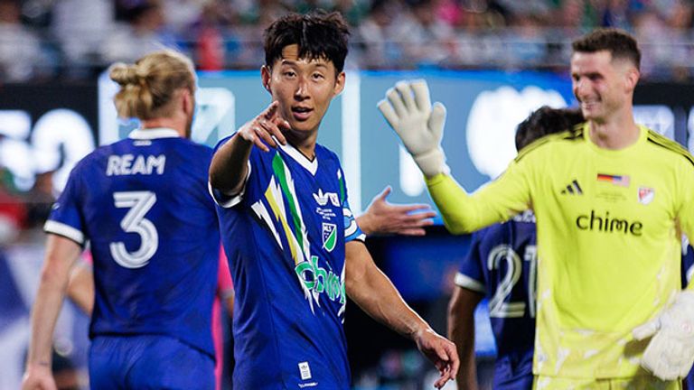 Heung-min Son bejubelt eines seiner zwei Tore.