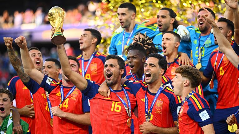 Spanien ist Fußball-Weltmeister.
