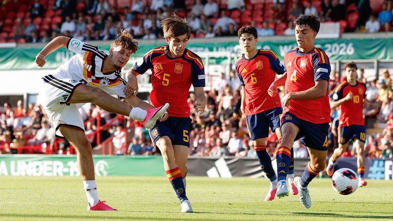 Otto Stange (l.) verpasste im Finale gegen Spanien die Führung.