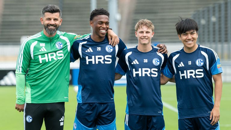 Trainer Miron Muslic konnte im ersten Training drei Neuzugänge begrüßen. Junior Adamu, Luca Vozar und Satoshi Tanaka (v.l.n.r.)