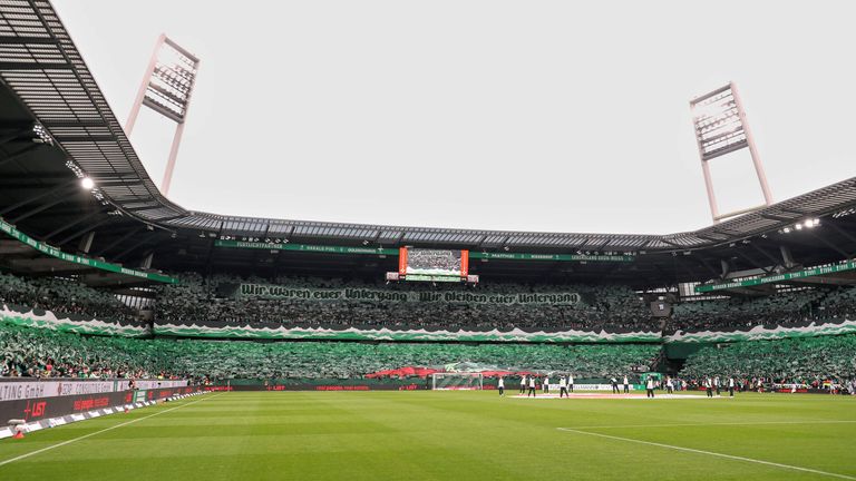 Im altehrwürdigen Weserstadion kam es kürzlich zu einem Tribünenteileinsturz. 