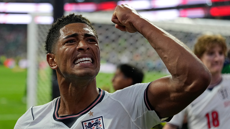 Jude Bellingham schießt England mit seinem Doppelpack ins Viertelfinale der WM. Am Samstag, den 11. Juni treffen die Three Lions auf England