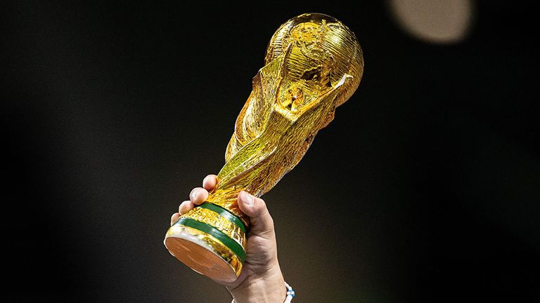 Spanien und Argentinien wollen am Sonntag den Weltmeister-Pokal in die Höhe stemmen. Der Sieger bekommt nun zudem noch Ringe.