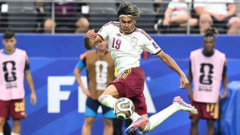 Lamine Yamal steht Spanien im WM-Finale zur Verfügung.