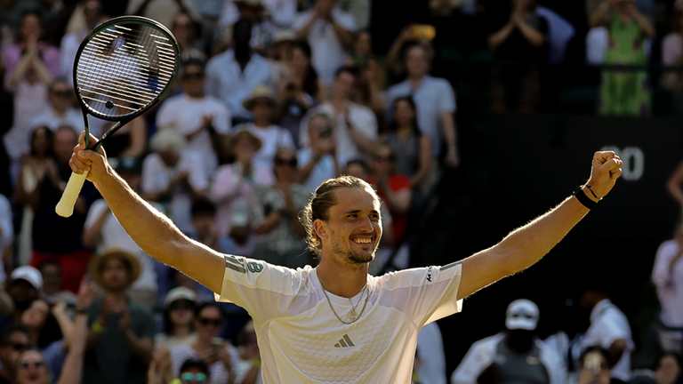 Alexander Zverev jubelt in Wimbledon: Heute kämpft der deutsche Tennisstar im Halbfinale gegen Arthur Fery um den Einzug ins Finale.